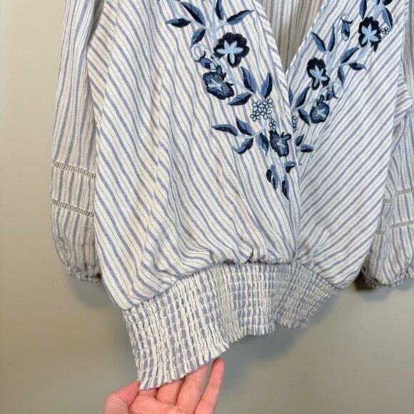 Lovestitch Size Large Boho Chic Embroidered Striped V-Neck Top Costal Chic Blue - Picture 12 of 15